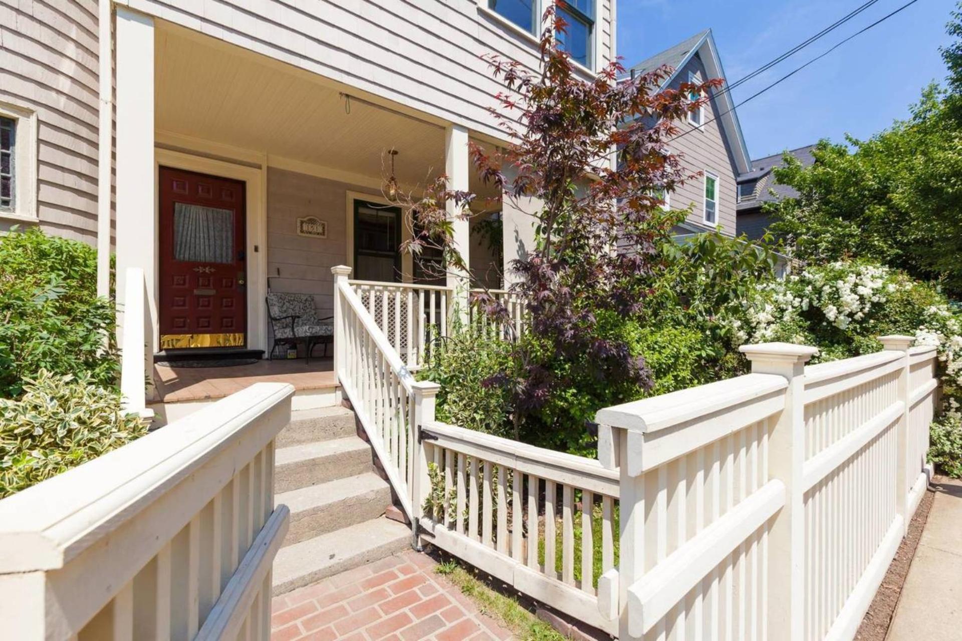 Charming Harvard Victorian Cambridge Extérieur photo